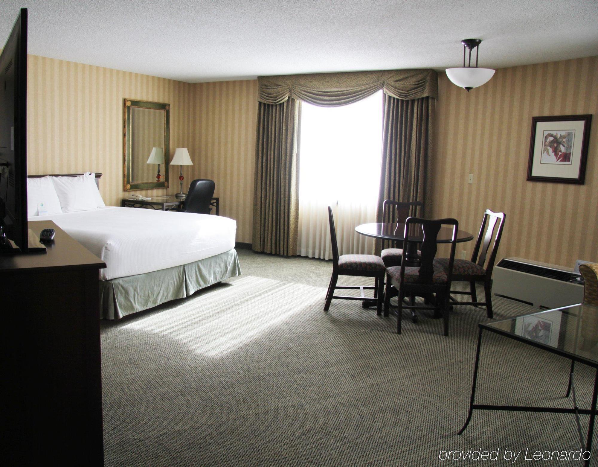 Delta Hotels By Marriott Helena Colonial Экстерьер фото